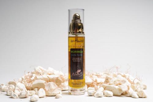 Huile de Moringa aux extraits de Menthe poivrÃ©e Bio - Produit cosmÃ©tique naturel, biologique